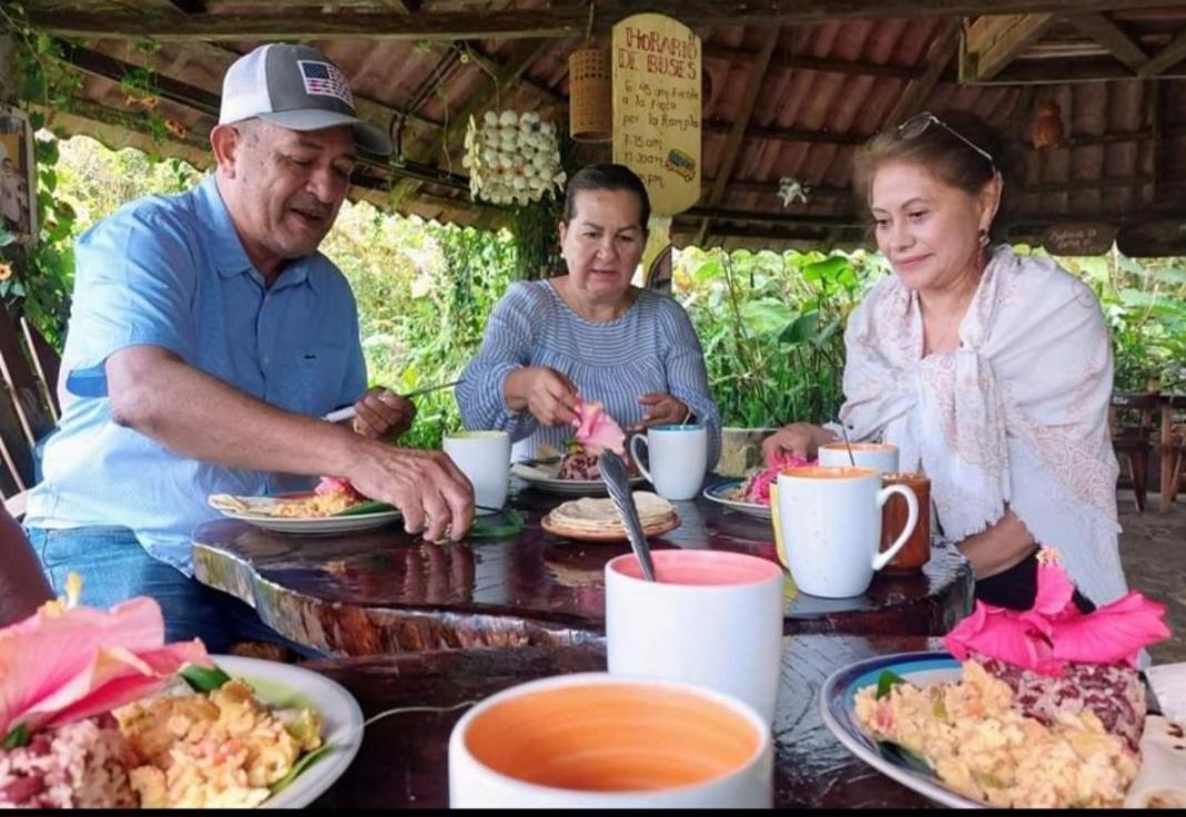 芬卡奈比那德尔博斯克山林小屋 Estelí 外观 照片